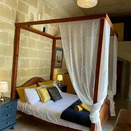 Haven Farmhouse With Private Pool