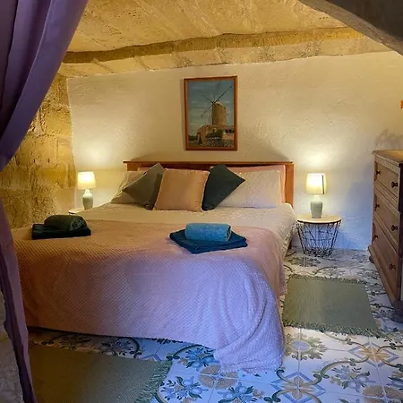 Haven Farmhouse With Private Pool