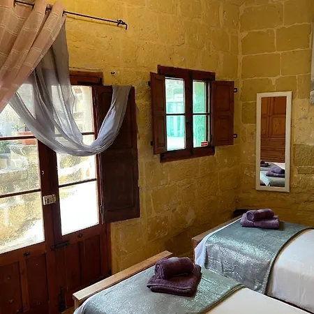 Haven Farmhouse With Private Pool